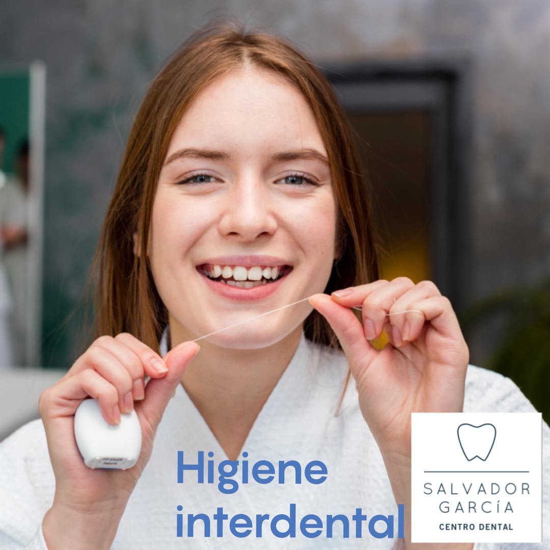 Higiene interdental. Hilo, seda dental, cepillo interproximal. Elige el más adecuado a tus necesidades